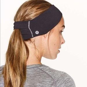 Lululemon Run It Out Ear Warmer